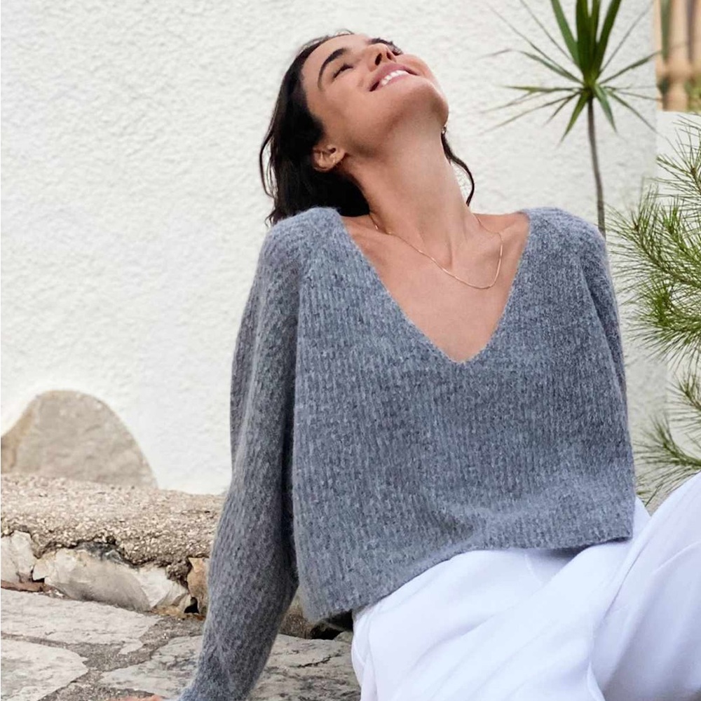 Aritzia The Group Babaton Grey Cropped Wool Sweater